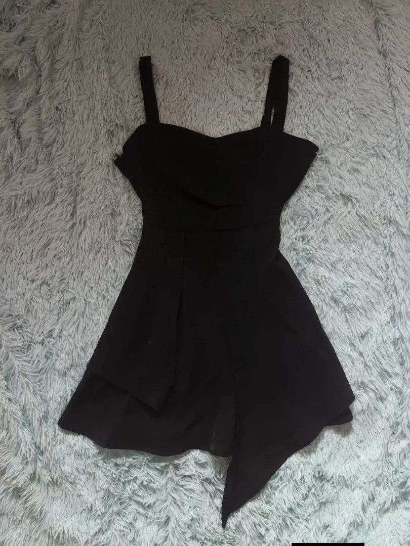 Black Spaghetti Strap Asymmetrical Hem Dress (Category: Dresses) located in Quezon City. Submitted by alluring.avenue (Listing ID 1470549227, Image 1). Description: - Color: Black - Neckline: Sweetheart neckline with thick straps - Hem: Unique asymmetrical handkerchief hem - Closure: Back zipper - Condition: Clean finish, ready to wear.
