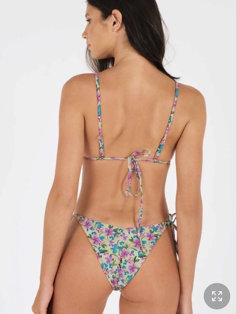 Blackbough Kelly String bikini set/COMO LA FLOR-XS/S/M (Category: Bikinis & Swimsuits) located in Iloilo. Submitted by tttkhk (Listing ID 1470407816, Image 2). Description: Available sizes XS SMALL MEDIUM .