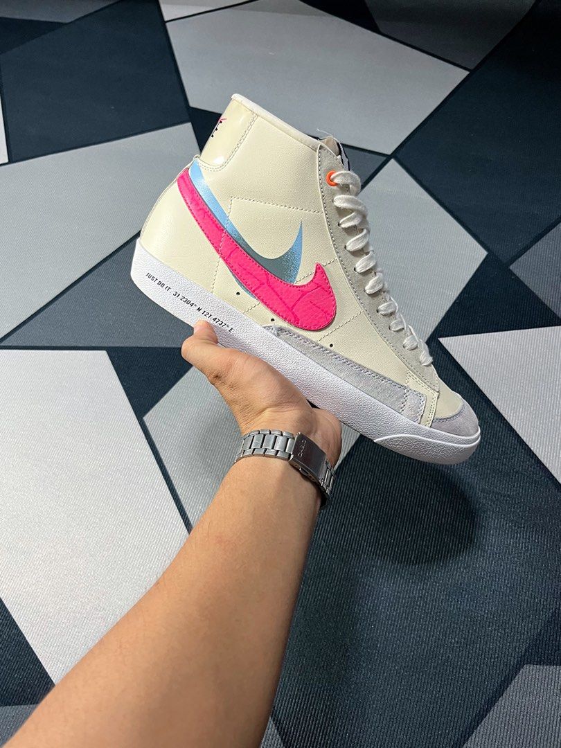 Blazer Mid’ 77 Cream Red Blue (Category: Casual Shoes) located in Butuan. Submitted by jacobfrost (Listing ID 1470444657, Image 2). Description: Blazer Mid’ 77 Cream Red Blue 9.5 us mens 43 eur 27.5 cm Very excellent condition Almost no major issue 1500 only Direct message.
