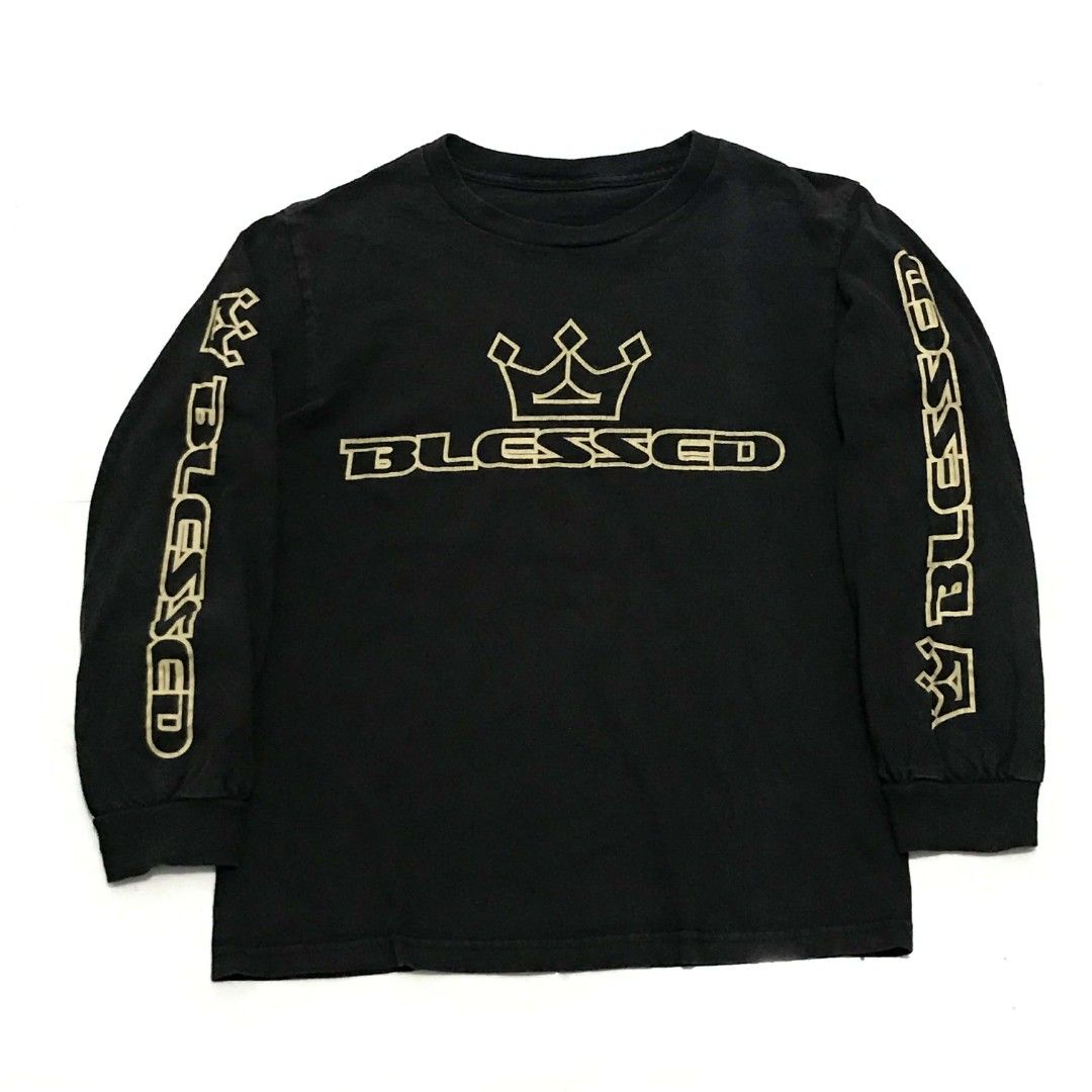 BLESSED GRAPHIC LONGSLEEVES SHIRT SMALL (Category: Tshirts & Polo Shirts ) located in Cavite. Submitted by justthrift06 (Listing ID 1470448654, Image 1). Description: DIMENSION 18X27 GOOD CONDITION SHIPPING NATIONWIDE.