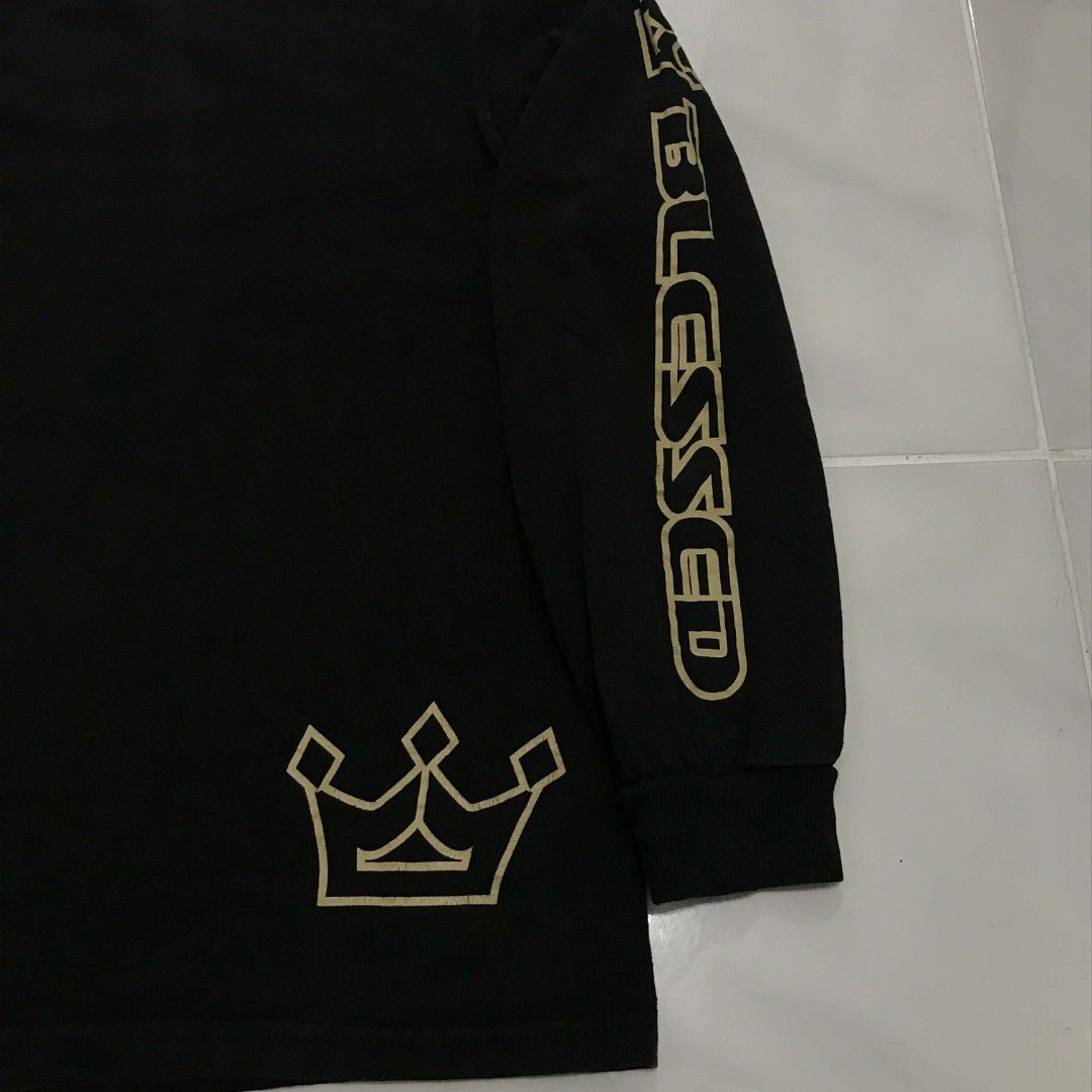 BLESSED GRAPHIC LONGSLEEVES SHIRT SMALL (Category: Tshirts & Polo Shirts ) located in Cavite. Submitted by justthrift06 (Listing ID 1470448654, Image 3). Description: DIMENSION 18X27 GOOD CONDITION SHIPPING NATIONWIDE.