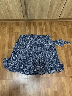 (Category: ) located in . Submitted by ellaaashi_ (Listing ID 1470463245, Image 1). Description: .