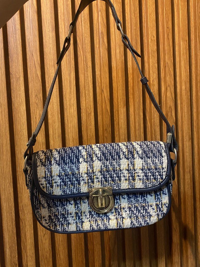 Blue and White Y2K Tweed Shoulder Bag (Category: Shoulder Bags) located in Binan City. Submitted by jjazrylle (Listing ID 1470542074, Image 1). Description: could be shoulder or kilikili bag condition: 9.5/10 so good!! 350 + sf 📥.