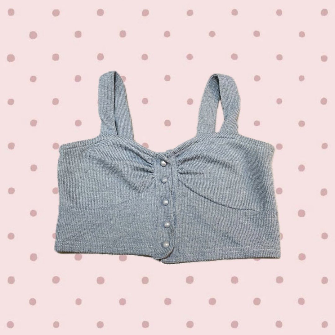 Blue Buttoned Top (Category: Sleeveless) located in Bacoor. Submitted by s4dee (Listing ID 1470531211, Image 1). Description: size: xs - s - cropped.
