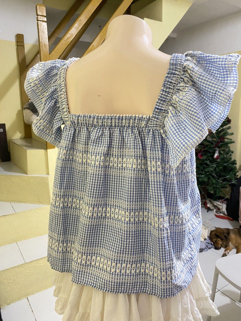 BLUE DAINTY TOP (Category: Others Tops) located in Dasmarinas. Submitted by hannah.oakph (Listing ID 1470367709, Image 3). Description: .