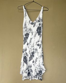 (Category: ) located in . Submitted by hotlinevintage777 (Listing ID 1470540626, Image 1). Description: .