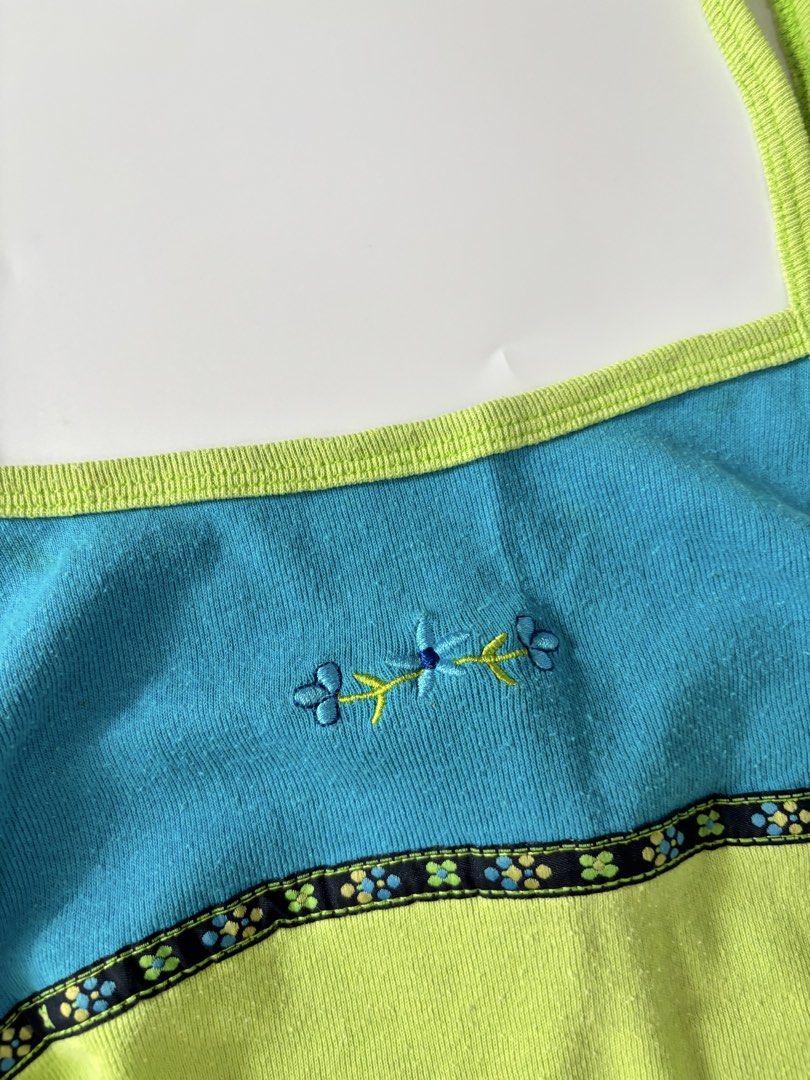 blue green top y2k (Category: Sleeveless) located in Binan City. Submitted by byhiraeth (Listing ID 1470463765, Image 2). Description: -small to medium -no ww -will only entertain offers since IM out of reply quota -loc is santa rosa, laguna.