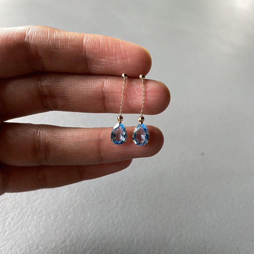 Blue topaz drop earrings (Category: Earrings) located in Tiaong. Submitted by sourcedbyhannie (Listing ID 1470535618, Image 3). Description: Natural blue topaz earrings With silicon pakaw K18 Japan Gold.