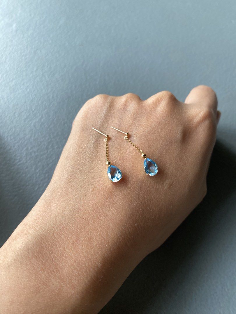 Blue topaz drop earrings (Category: Earrings) located in Tiaong. Submitted by sourcedbyhannie (Listing ID 1470535618, Image 1). Description: Natural blue topaz earrings With silicon pakaw K18 Japan Gold.