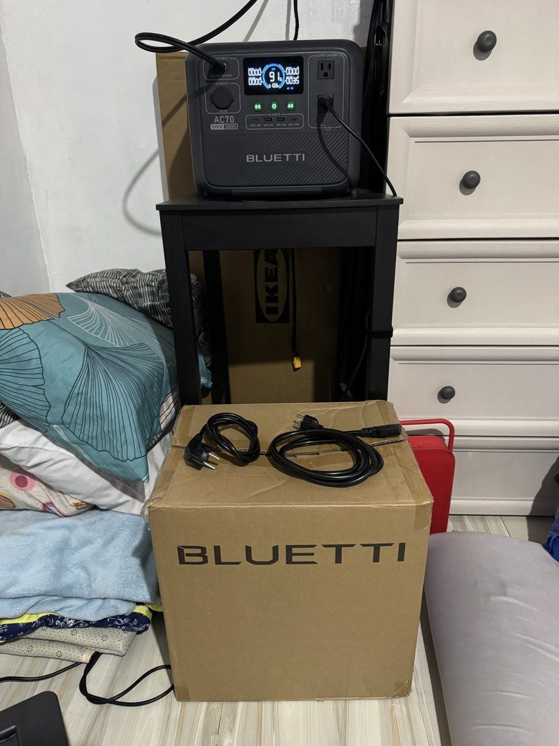 BLUETTI AND FLOWATT (Category: Batteries & Power Banks) located in Pasay City. Submitted by vonigop (Listing ID 1470370161, Image 2). Description: - Brand: BLUETTI (Model AC70: 1000W, 768Wh) and FLOWATT - Inclusions: Complete with original boxes, user manual, power cords, and charging cables as pictured - Features: Clear digital display, multiple AC/DC and USB-C output ports, highly reliable for brownouts and outdoor activities - Meetup Location: