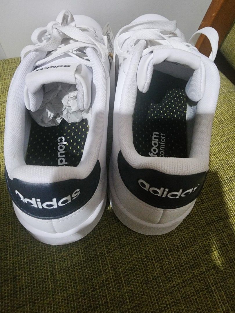 Bnew Adidas Advantage US8 (Category: Casual Shoes) located in Quezon City. Submitted by loveandzlove (Listing ID 1470486714, Image 2). Description: Guaranteed Authentic or Money Back Mens US 8 Brandnew Never been used Price is negotiable, give your best offer RFS: wrong size Location: Tsora QC Meet ups, Lalamove okay.