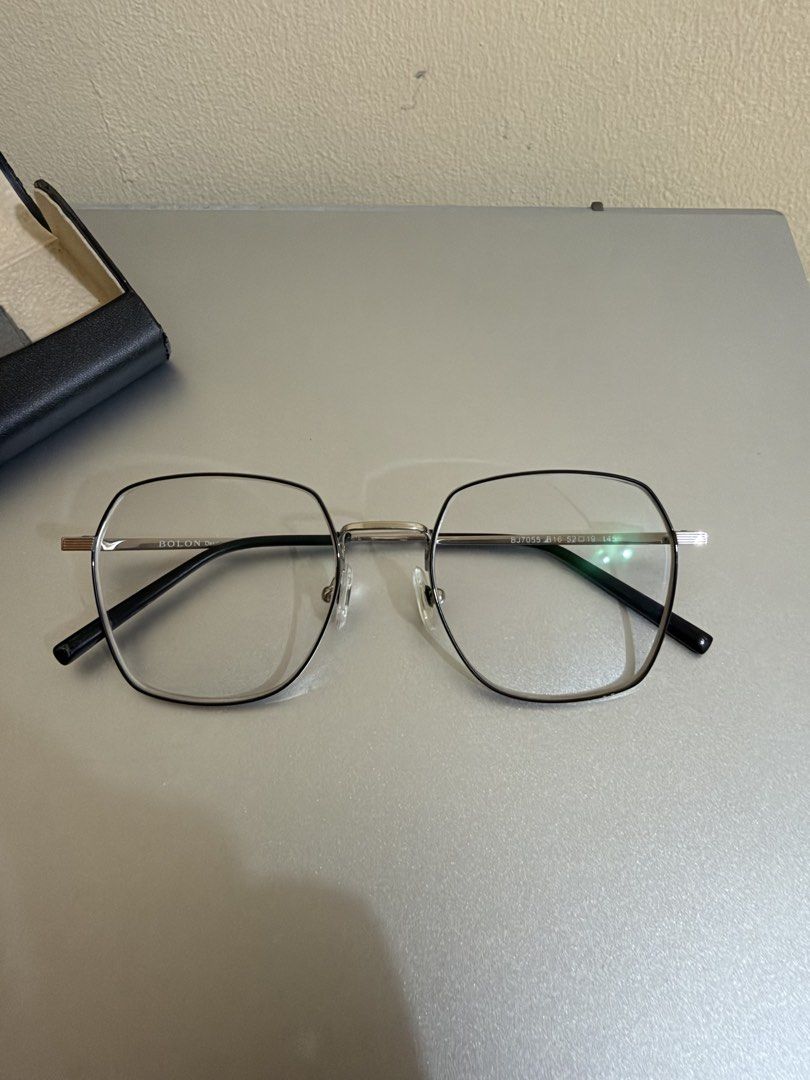 Bolon Eyeglasses Black and Silver (Category: Vision Care) located in Marikina City. Submitted by prelovedbybcube (Listing ID 1470453453, Image 3). Description: Bolon BJ7055 B16 Black With grade (included in the pic).
