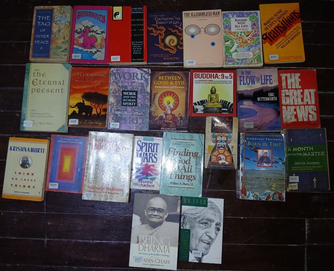 Books 3 (Category: Storybooks) located in Quezon City. Submitted by jsnfp (Listing ID 1470406206, Image 1). Description: .
