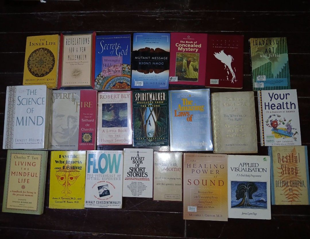 Books 5 (Category: Storybooks) located in Quezon City. Submitted by jsnfp (Listing ID 1470406419, Image 1). Description: .