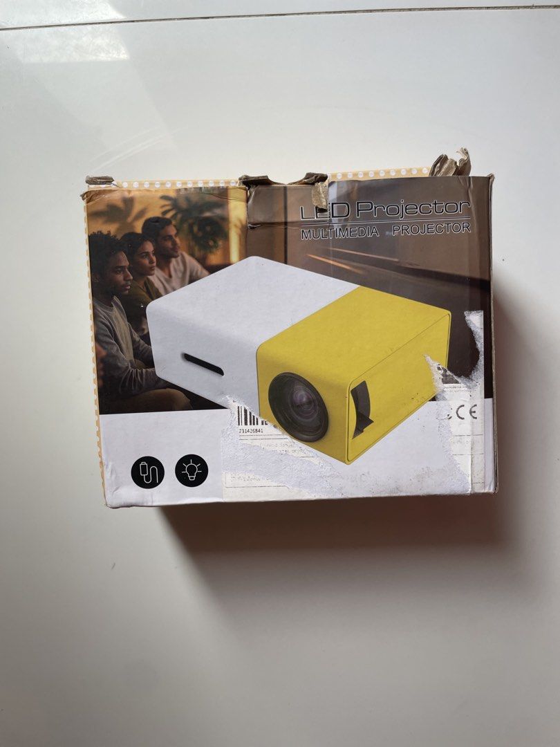 BRAND NEW PROJECTOR FOR SALE (Category: Entertainment Systems & Smart Home Devices) located in Bulacan. Submitted by johnivanqu27099 (Listing ID 1470391194, Image 1). Description: 📽️ BRAND NEW PROJECTOR FOR SALE ✨ Brand New • Never Used 🎬 Perfect for movie nights, home entertainment, and presentations. 💰 Price: ₱999 — negotiable for sure buyer. 📦 Ready to ship 📩 PM for inquiries ✅ First come, first served.