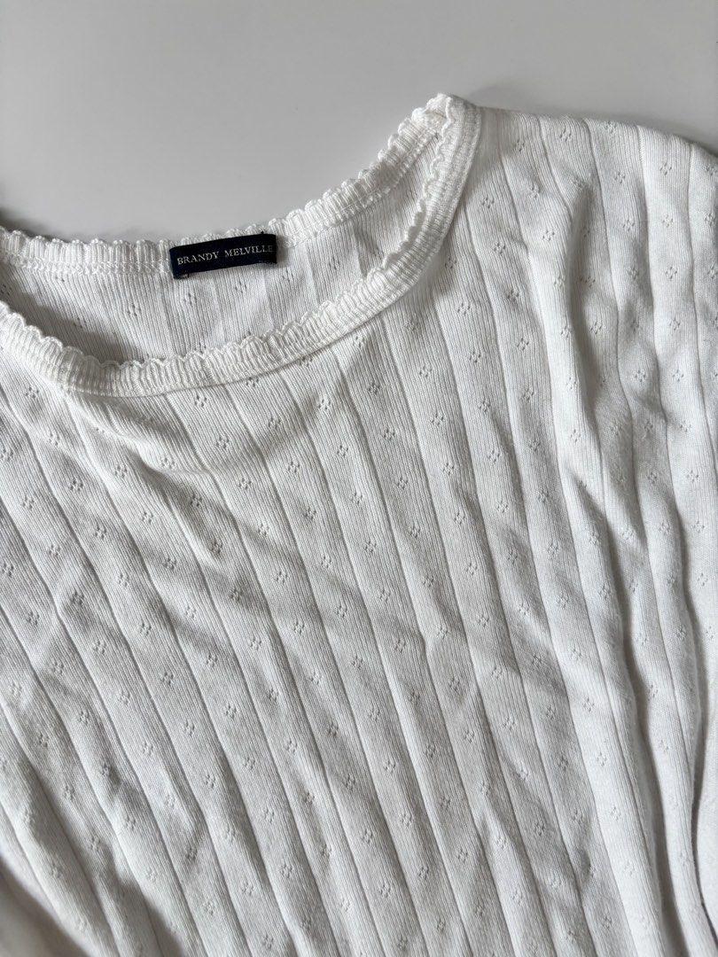 brandy melville basic tee (Category: Blouses) located in Binan City. Submitted by byhiraeth (Listing ID 1470522623, Image 3). Description: -small to medium -no ww -will only entertain offers since IM out of reply quota -loc is santa rosa, laguna.