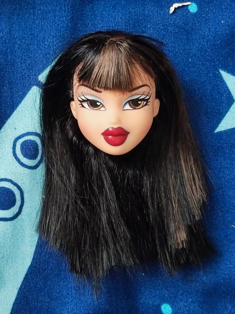 Bratz heads bundle (Category: Kids Toys) located in Caloocan City. Submitted by hex.hiro (Listing ID 1469819584, Image 2). Description: Jade Style it - 250 Meygan Funk out - 250 - 450 with clothes.