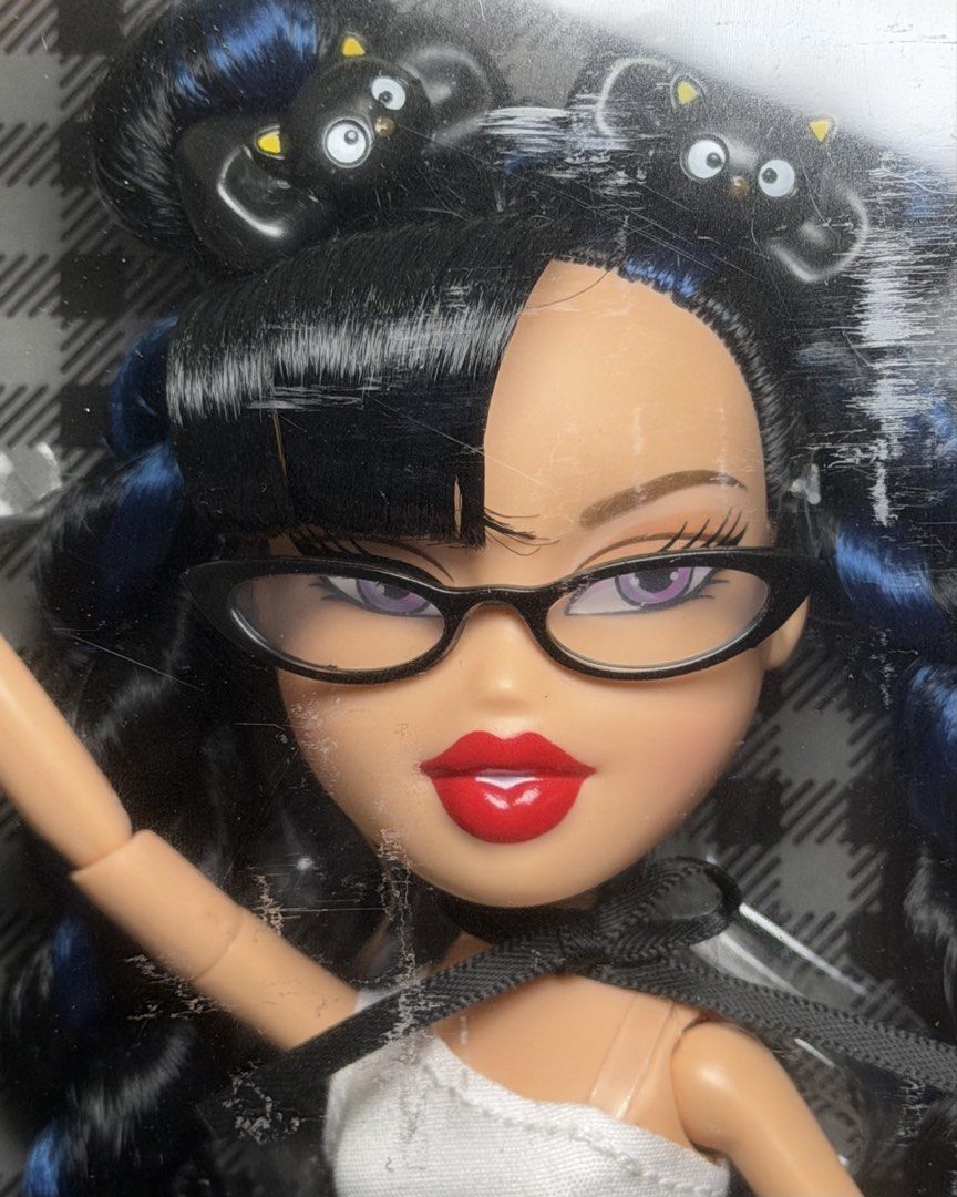 BRATZ X HELLO KITTY DOLL - KUMI (Category: Interactive Toys) located in Quezon City. Submitted by dollbiz (Listing ID 1470446723, Image 3). Description: .