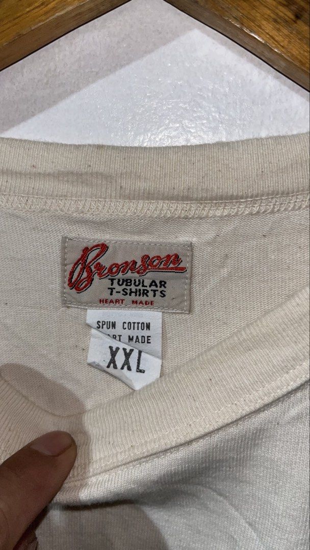 bronson mfg (Category: Activewear) located in Marawi City. Submitted by fixation_05 (Listing ID 1470442188, Image 2). Description: broson mfg tubular tee size xxl 22.5/28 great condition.