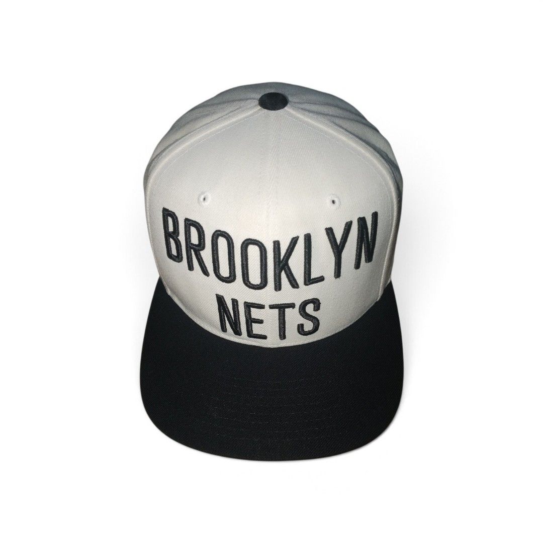 Brooklyn Nets By M&N Snap Back (Category: Caps & Hats) located in Guihulngan. Submitted by johnjohndripgoods (Listing ID 1470402654, Image 1). Description: Brooklyn Nets By M&N AUTHENTIC ✔️ Excellent Condition Open For VC DM.