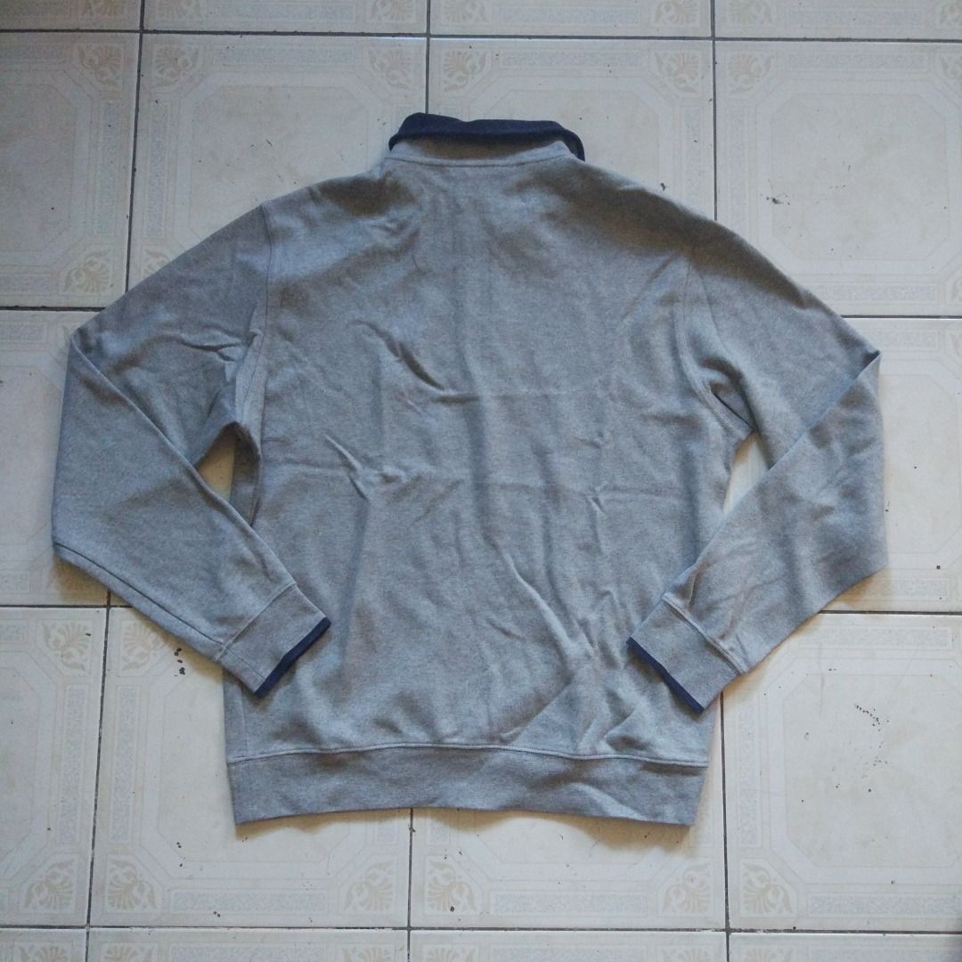 Brooks Brothers Quarter Zip Longsleeve S (Category: Formal Shirts) located in Pasay City. Submitted by denimdude.ph (Listing ID 1470422194, Image 2). Description: slit on neck tag.