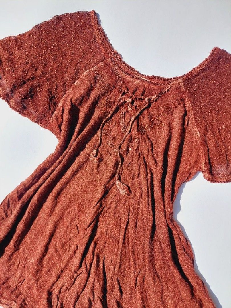 Brown boho sequins top (Category: Blouses) located in Echague. Submitted by ribbitpicks (Listing ID 1470431293, Image 2). Description: freesize.