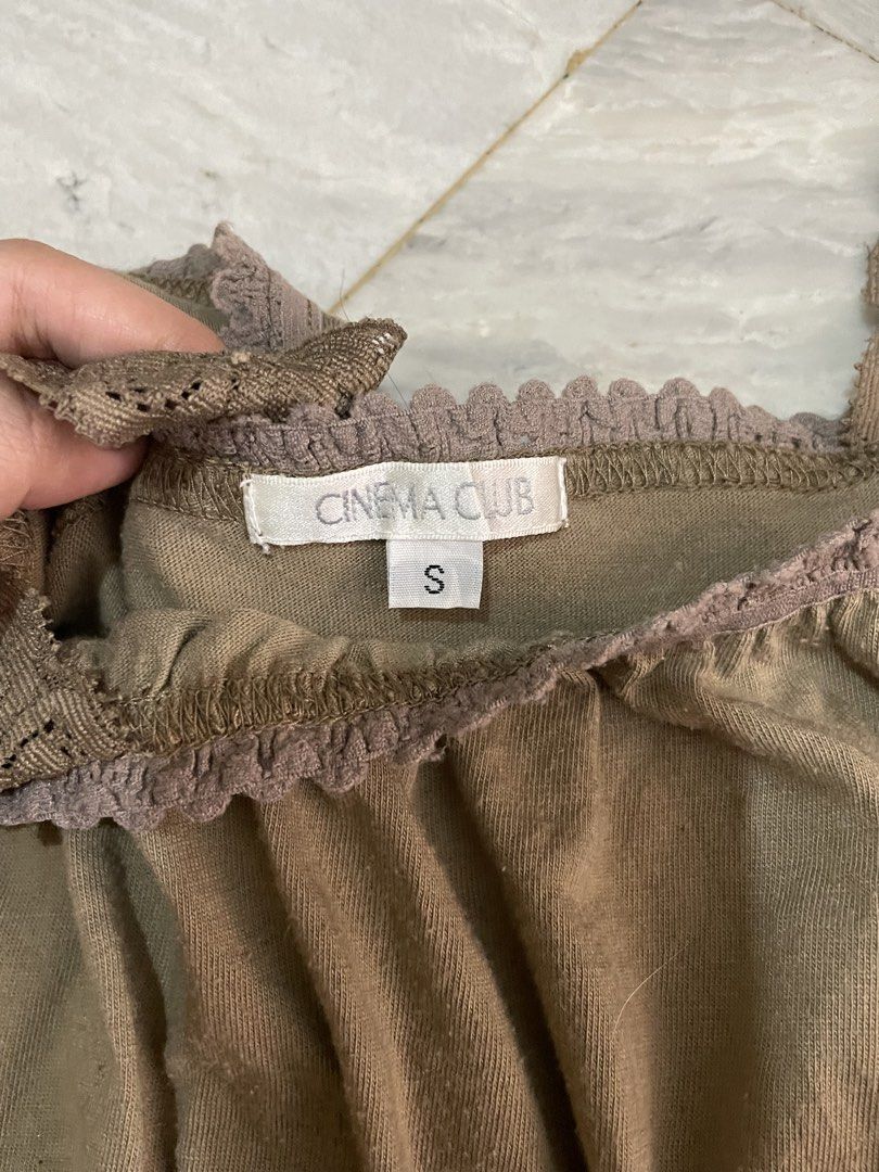 Brown Lace Top (Category: Sleeveless) located in Bacoor. Submitted by s4dee (Listing ID 1470541903, Image 2). Description: size: small on tag (can fit s-m) - cotton stretchy fabric.