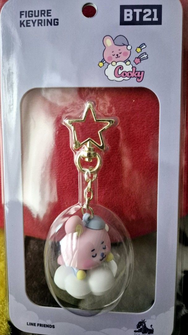 BT21 Cooky Figure Keyring (Category: Designer & Blind Box Toys) located in Makati City. Submitted by neri_11 (Listing ID 1470450904, Image 1). Description: - Official BT21 Line Friends - Hardware: Gold-toned star-shaped clasp and chain link - Condition: Brand new, unopened in original packaging with Japanese text back label and barcode - Perfect for keys, bags, or as a collectible.