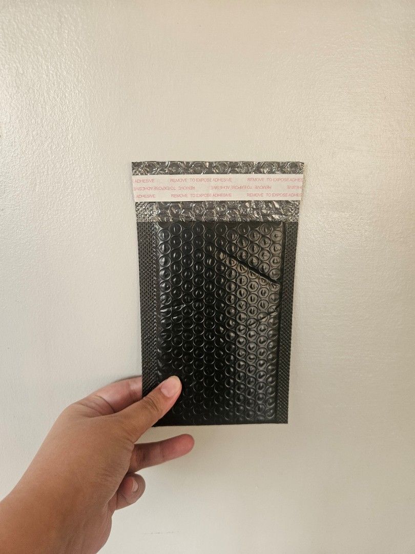 bubble mailer padded envelope card packaging (Category: Trading Cards Accessories) located in Manila. Submitted by declutter_daruma (Listing ID 1470449378, Image 1). Description: RFS: Rush decluttering. bought too many than what is needed. 1000 pieces available. selling 2 pesos per piece..