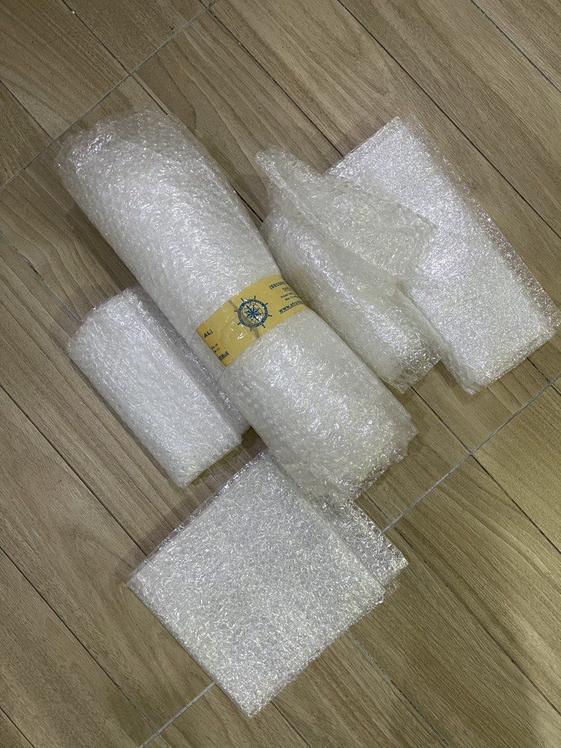 Bubble Wrap (Category: Others) located in Kuala Lumpur. Submitted by maisara_rahman (Listing ID 1470465807, Image 1). Description: - Wanna letgo bubble wrap for free .