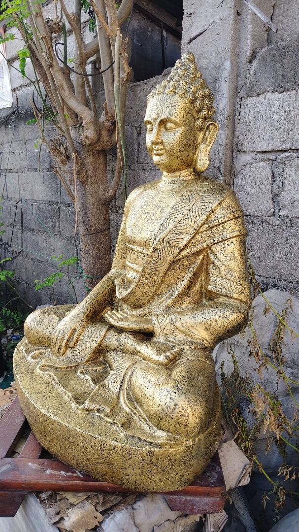 Buddha Statue 4ft (Category: Other Home Decor) located in Caloocan City. Submitted by ortegajhonjhon343 (Listing ID 1470471948, Image 2). Description: Hand Crafted Buddha Statue Size: 40inches height 29inches width Material: Cement .