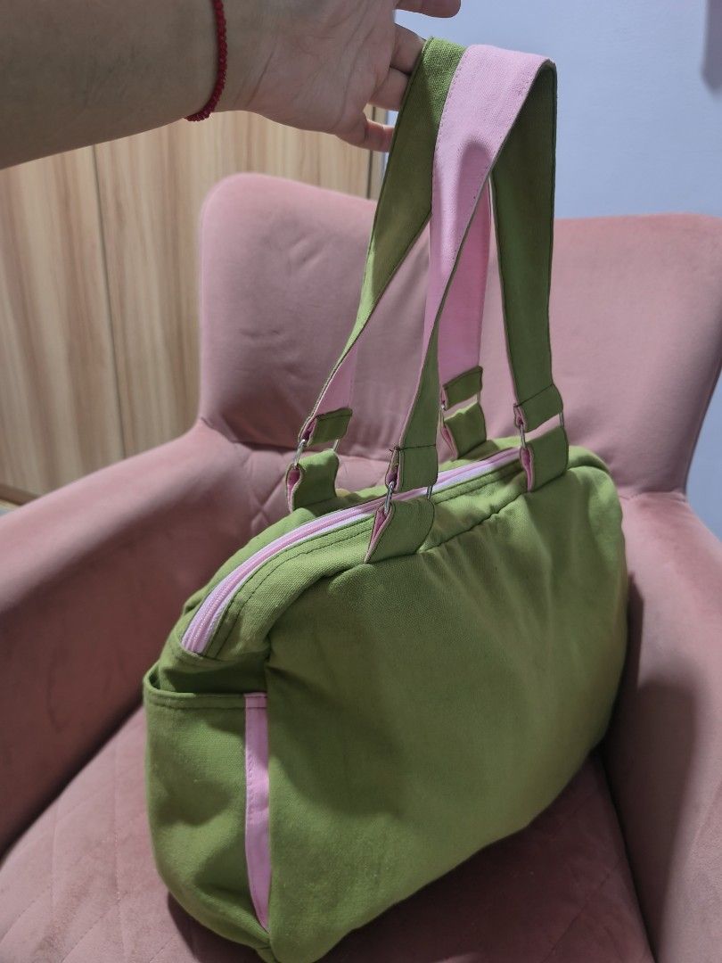 bundle 3 pcs bag Women Bagz (Category: Shoulder Bags) located in Manila. Submitted by cleverdog_a9b18a (Listing ID 1470350417, Image 2). Description: 3 pcs bag po All New may have slight issue like, stains.