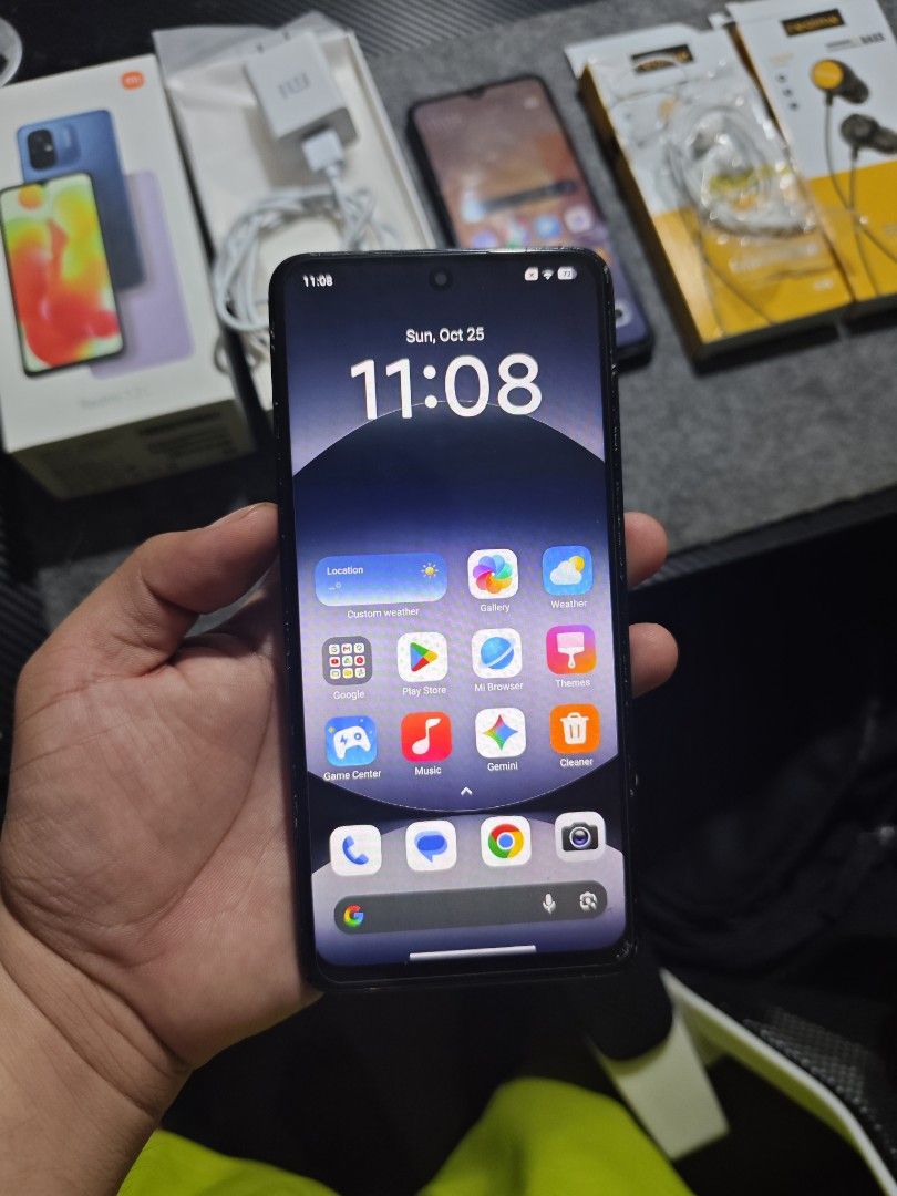 Bundle Redmi 12C and Redmi note 14 (Category: Xiaomi) located in Manila. Submitted by danny0002 (Listing ID 1470481520, Image 2). Description: 2 phones for sale Redmi 12C and Redmi Note 14 -Both Hyper OS supported -Both with free realme earphones •REDMI 12C -With box and Charger -Free realme earphone -No issue -fingerprint ready -Makinis -5,000mah Battery -50mp main camera -Good for soc med, scrolling and online class •REDMI NOTE 14 -8/128gb -Uni
