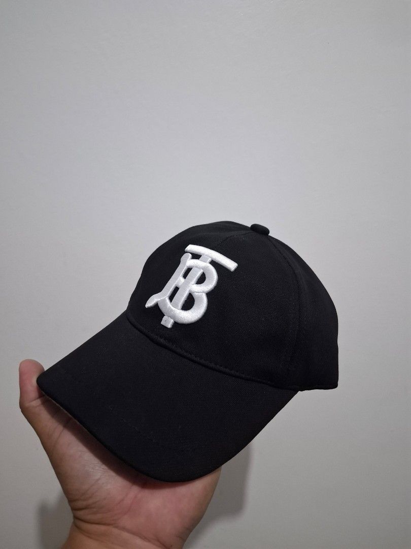 Burberry cap (Category: Caps & Hats) located in Tarlac. Submitted by christopher.24 (Listing ID 1470396397, Image 1). Description: good as new.