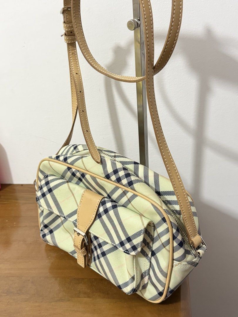 Burberry checkered camera bag (Category: Luxury Bags & Wallets) located in Manila. Submitted by prelovedbyramiah (Listing ID 1470488802, Image 3). Description: authentic like new.