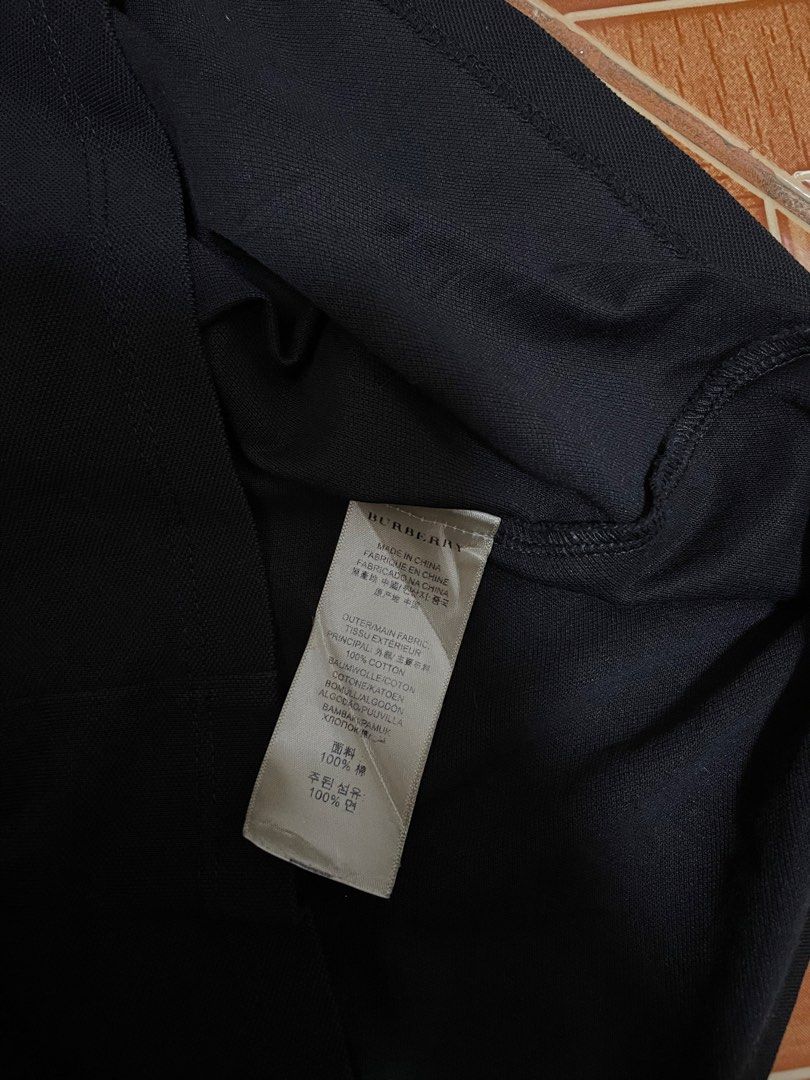 BURBERRY POLO SHIRT (Category: Tshirts & Polo Shirts ) located in Muntinlupa City. Submitted by clarencemirones (Listing ID 1470512994, Image 3). Description: BURBERRY 19 x 27 fits; M - L ₱800 only like new dm me! .