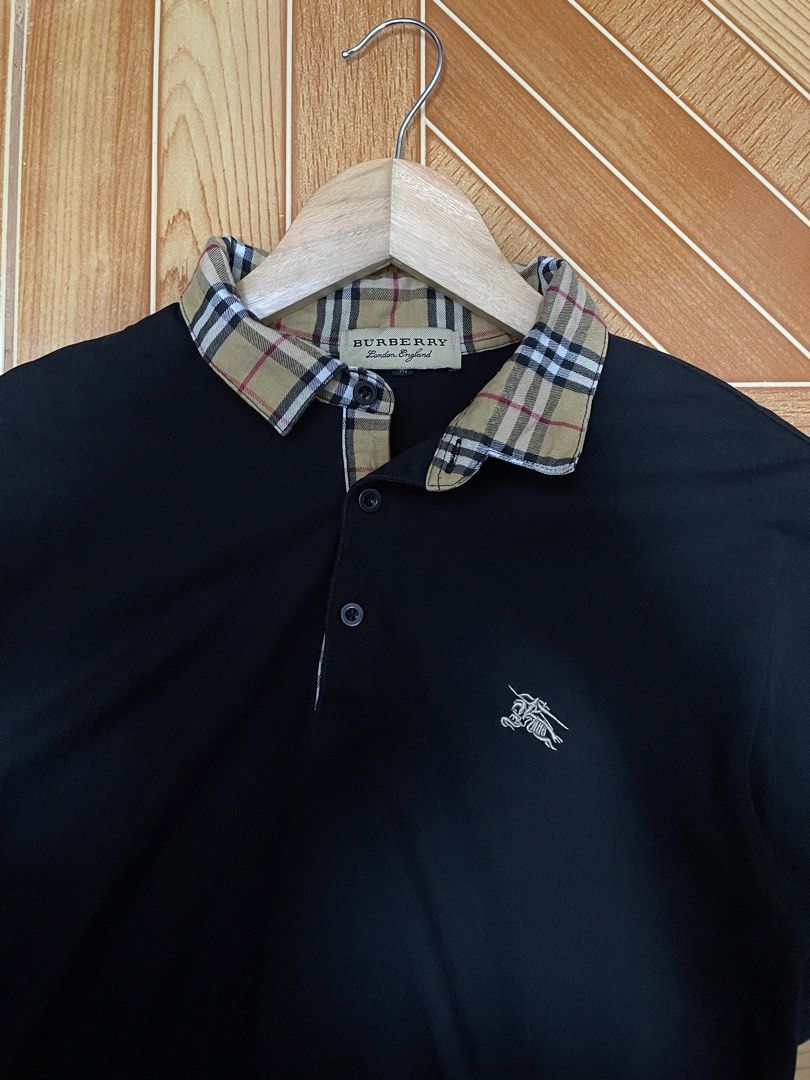 BURBERRY POLO SHIRT (Category: Tshirts & Polo Shirts ) located in Muntinlupa City. Submitted by clarencemirones (Listing ID 1470512994, Image 2). Description: BURBERRY 19 x 27 fits; M - L ₱800 only like new dm me! .