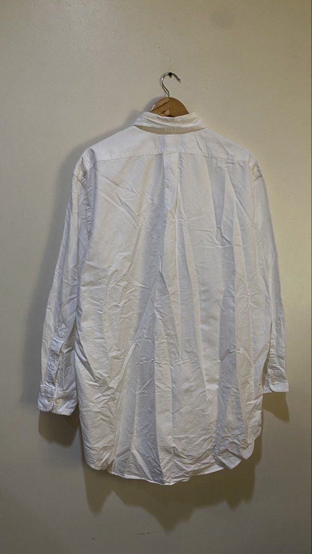 Button Down Long sleeve (Category: Coats, Jackets and Outerwear) located in Nagcarlan. Submitted by nsh.c (Listing ID 1470418434, Image 2). Description: Excellent condition Cr:10/10 Dimes:31X25 No issue Super ganda neto.