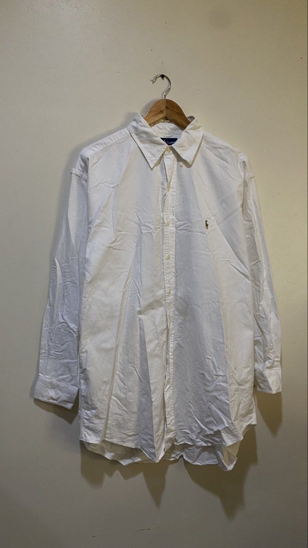 Button Down Long sleeve (Category: Coats, Jackets and Outerwear) located in Nagcarlan. Submitted by nsh.c (Listing ID 1470418434, Image 1). Description: Excellent condition Cr:10/10 Dimes:31X25 No issue Super ganda neto.
