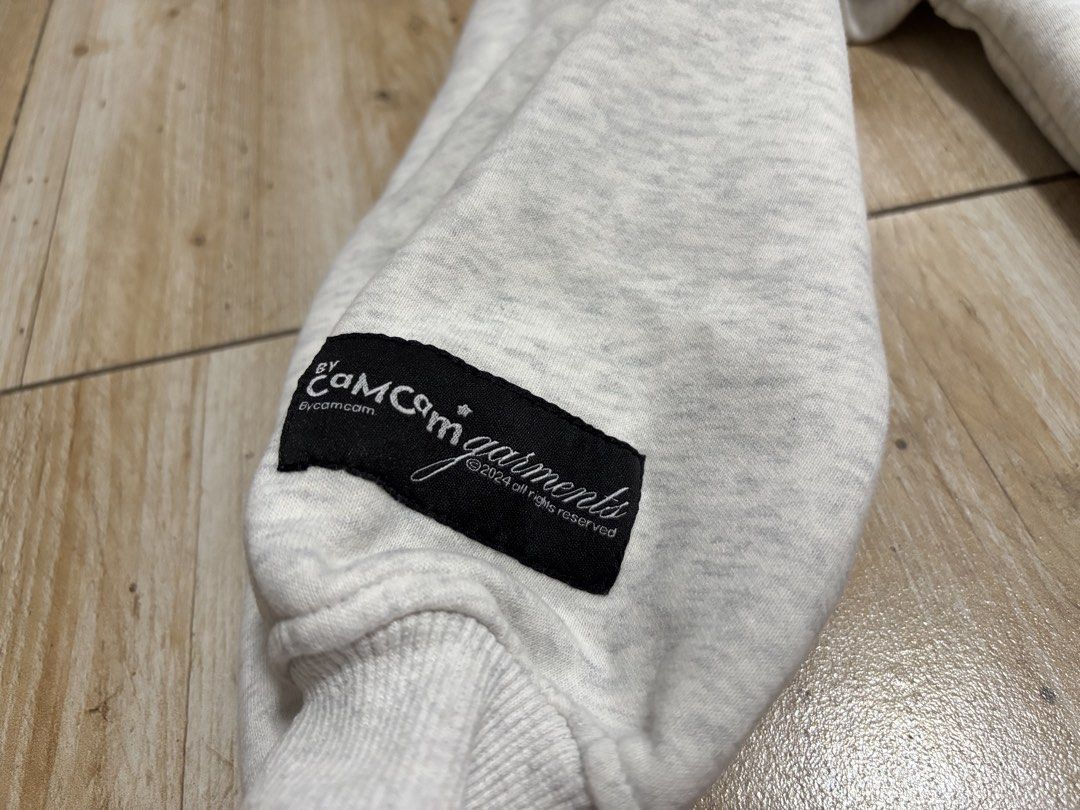 BYC Studio Grey Zip-Up Hoodie (Category: Coats, Jackets and Outerwear) located in Lucena. Submitted by rhi.preloved (Listing ID 1470380493, Image 2). Description: BYC Studio Grey Zip-Up Hoodie Unisex Oversized Hoodie Weight: Under 70 kg Height: Under 175 cm Bought in Vietnam.