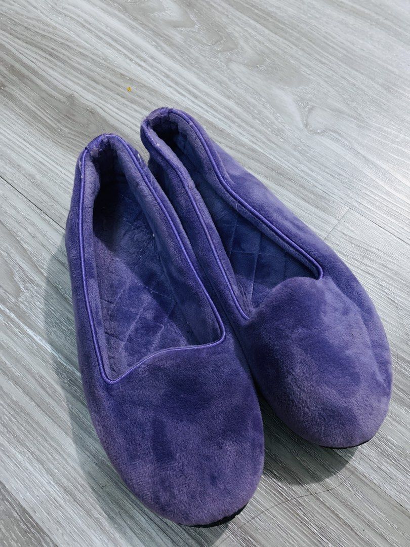 Cabernet Purple Plush Indoor Slippers (Category: Slippers and slides) located in Caloocan City. Submitted by lovemyclothes21 (Listing ID 1470454930, Image 1). Description: .