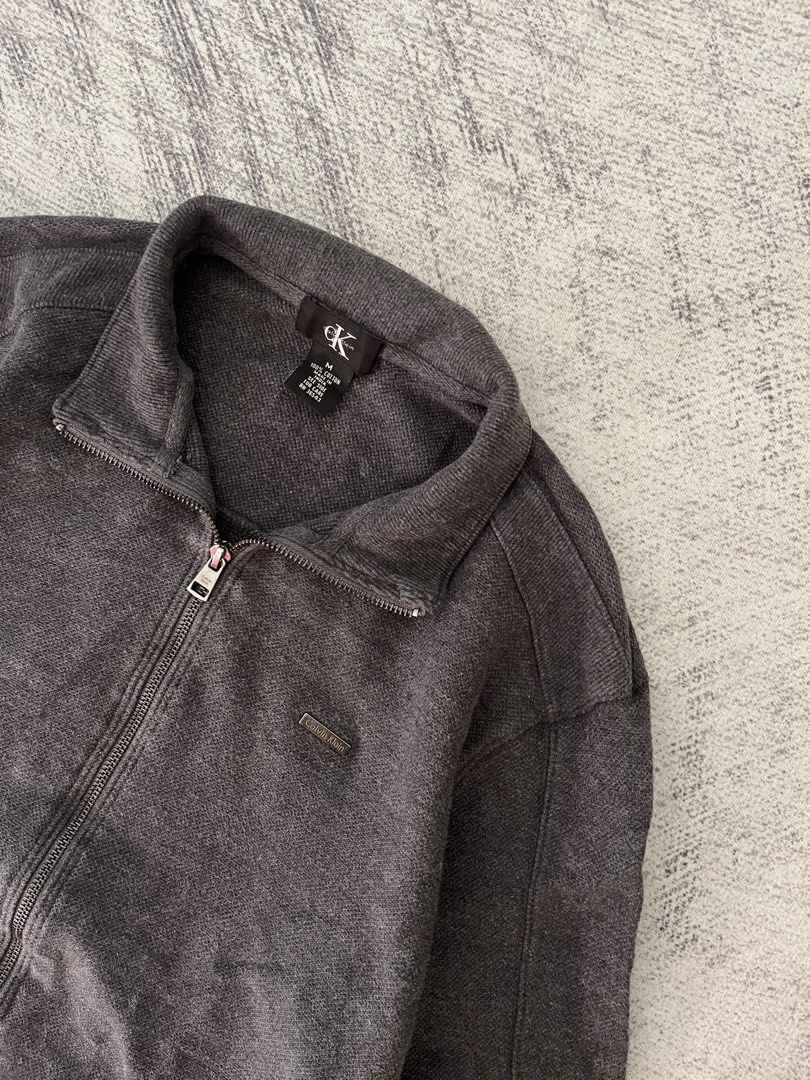 calvin klein full zip (Category: Coats, Jackets and Outerwear) located in Manila. Submitted by lesterrrrrr (Listing ID 1470465541, Image 3). Description: .