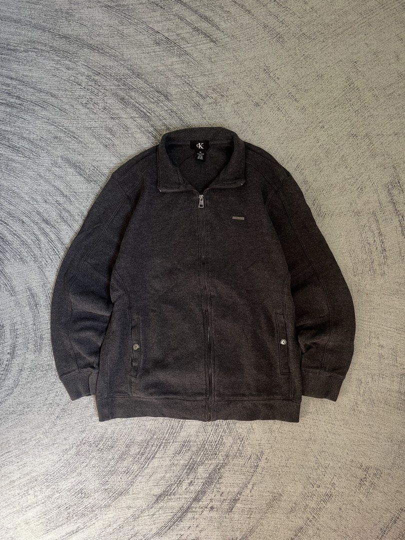 calvin klein full zip (Category: Coats, Jackets and Outerwear) located in Manila. Submitted by lesterrrrrr (Listing ID 1470465541, Image 1). Description: .