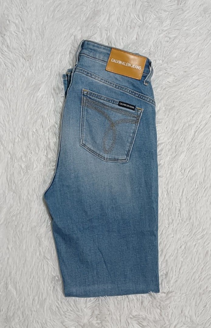 Calvin Klein Jeans (Category: Jeans) located in Ozamiz City. Submitted by meshthrift11 (Listing ID 1470422579, Image 1). Description: size 27-28 highwaist stretchable length 37.