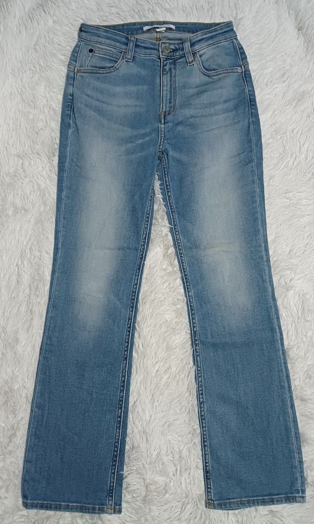 Calvin Klein Jeans (Category: Jeans) located in Ozamiz City. Submitted by meshthrift11 (Listing ID 1470422579, Image 2). Description: size 27-28 highwaist stretchable length 37.