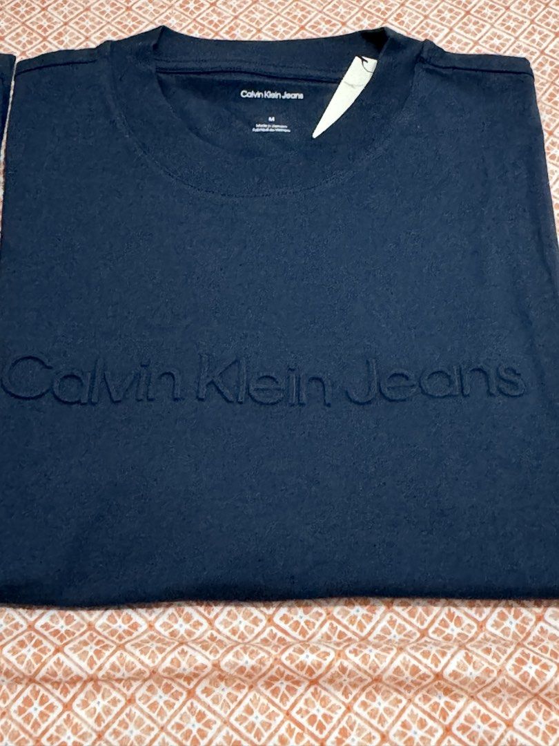 Calvin klien mens shirts (Category: Announcements) located in Quezon City. Submitted by branded_jo (Listing ID 1470376579, Image 2). Description: Original calvin klein mens shirts Color dark blue Med on tag Thick fabric Brand new with tag Bought in US Lalamove ready.