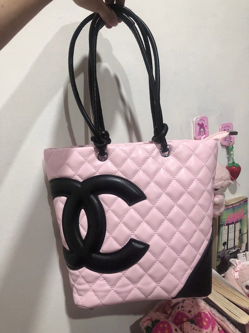 Cambon Pink and Black Tote Bag (Category: Tote Bags) located in Limay. Submitted by blueskyjiminie (Listing ID 1470447957, Image 1). Description: manage ur expectations this is not auth obviously 🩷 • minimal creasing bur good condi overall • ❗️i’m not responsible for the damage caused by the courier ❗️no return/refund .