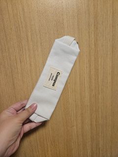 (Category: ) located in . Submitted by declutter_daruma (Listing ID 1470458768, Image 1). Description: .