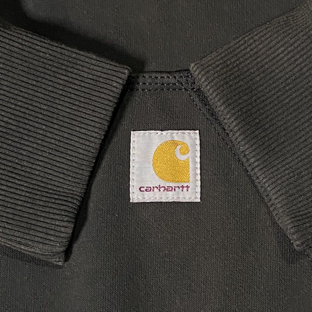 Carhartt Rain Defender in Black (Category: Coats, Jackets and Outerwear) located in Taguig. Submitted by workwearheads (Listing ID 1470366346, Image 3). Description: 🏷️Tag Size: Medium ▪️Width: 24.5 ▪️Length: 29 ▪️Color Rate: 9.5/10 ▪️Issue: dot scratch hood area,uneven minor sunfade sa front (see last 3 photo) ▪️Excellent Condition.