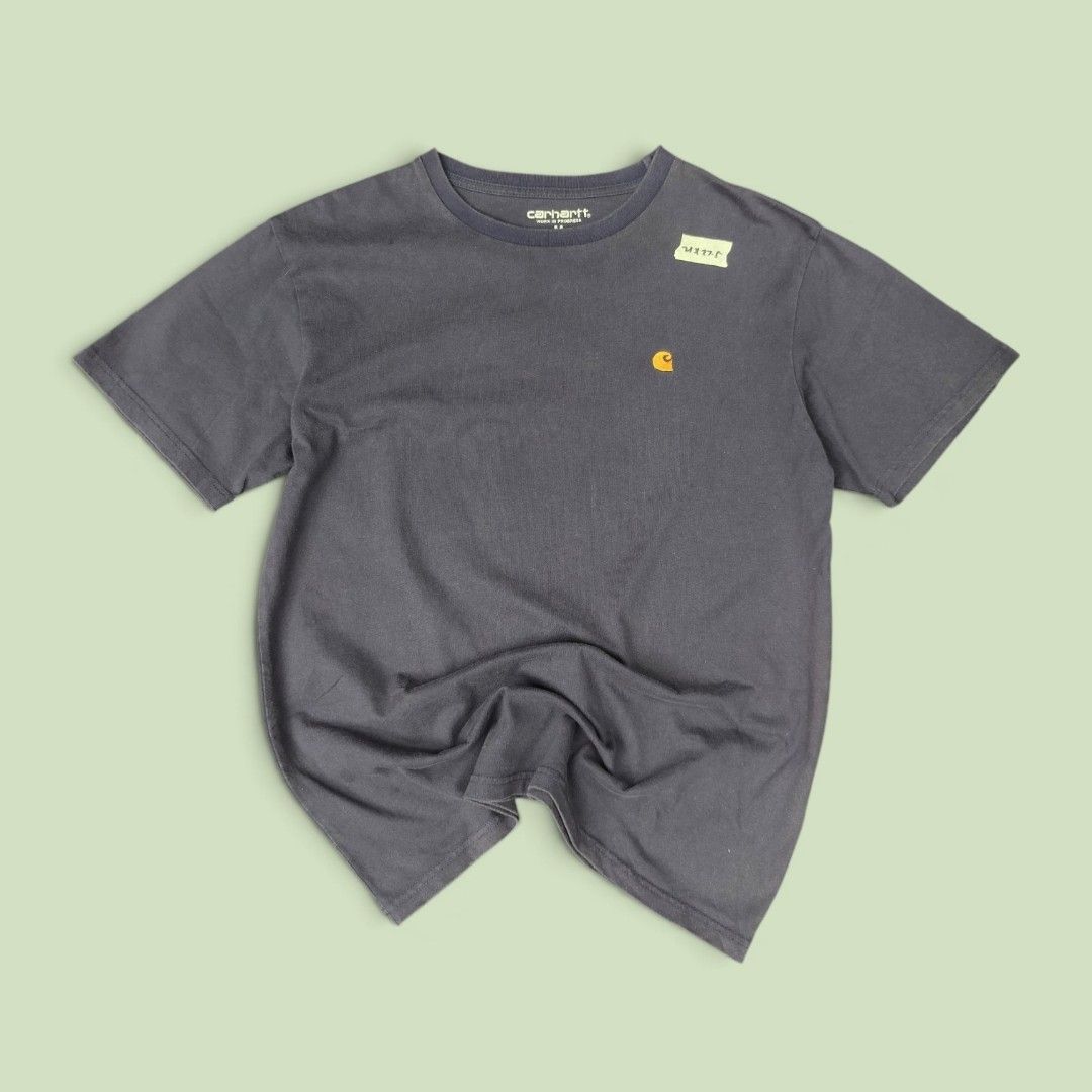 Carhartt WIP Embroid Logo (Category: Tshirts & Polo Shirts ) located in Manila. Submitted by montillano25396 (Listing ID 1470350297, Image 1). Description: Carhartt WIP Embroid Logo Dimes: 21 x 27 (L) Good Condition 8/10 Color Rate.